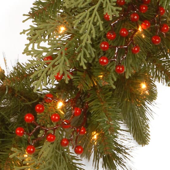 Christmas Garlands Pre-Lit, Garlands &amp; Wreaths - 9ft Classical