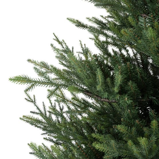 8ft Norway Spruce Artificial Christmas Tree Christmasland.ie