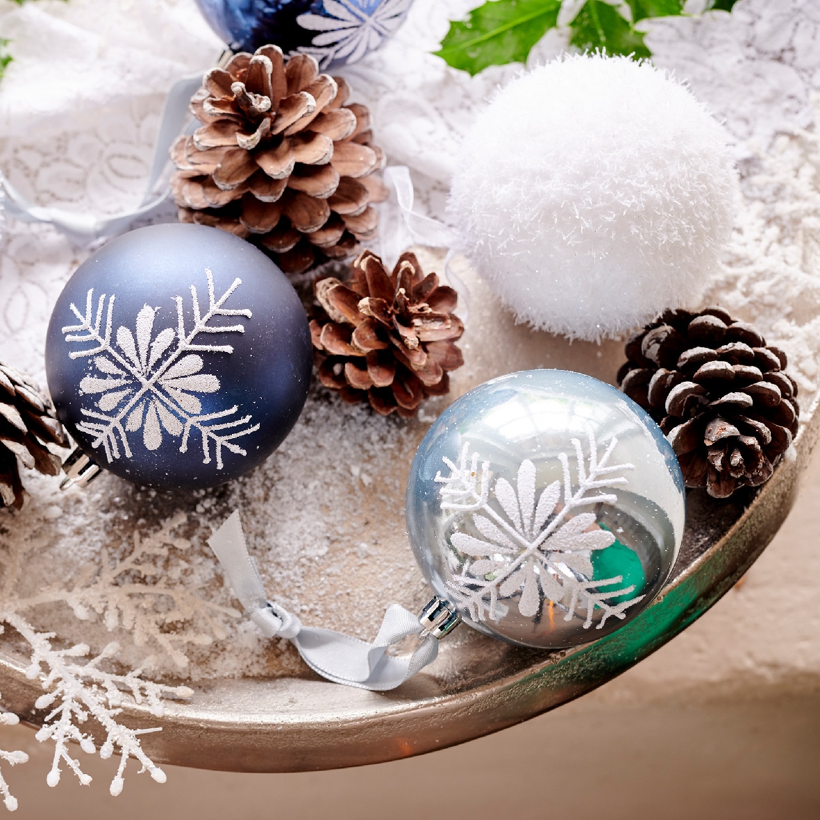 8cm Foam Ice Bauble - Image 2