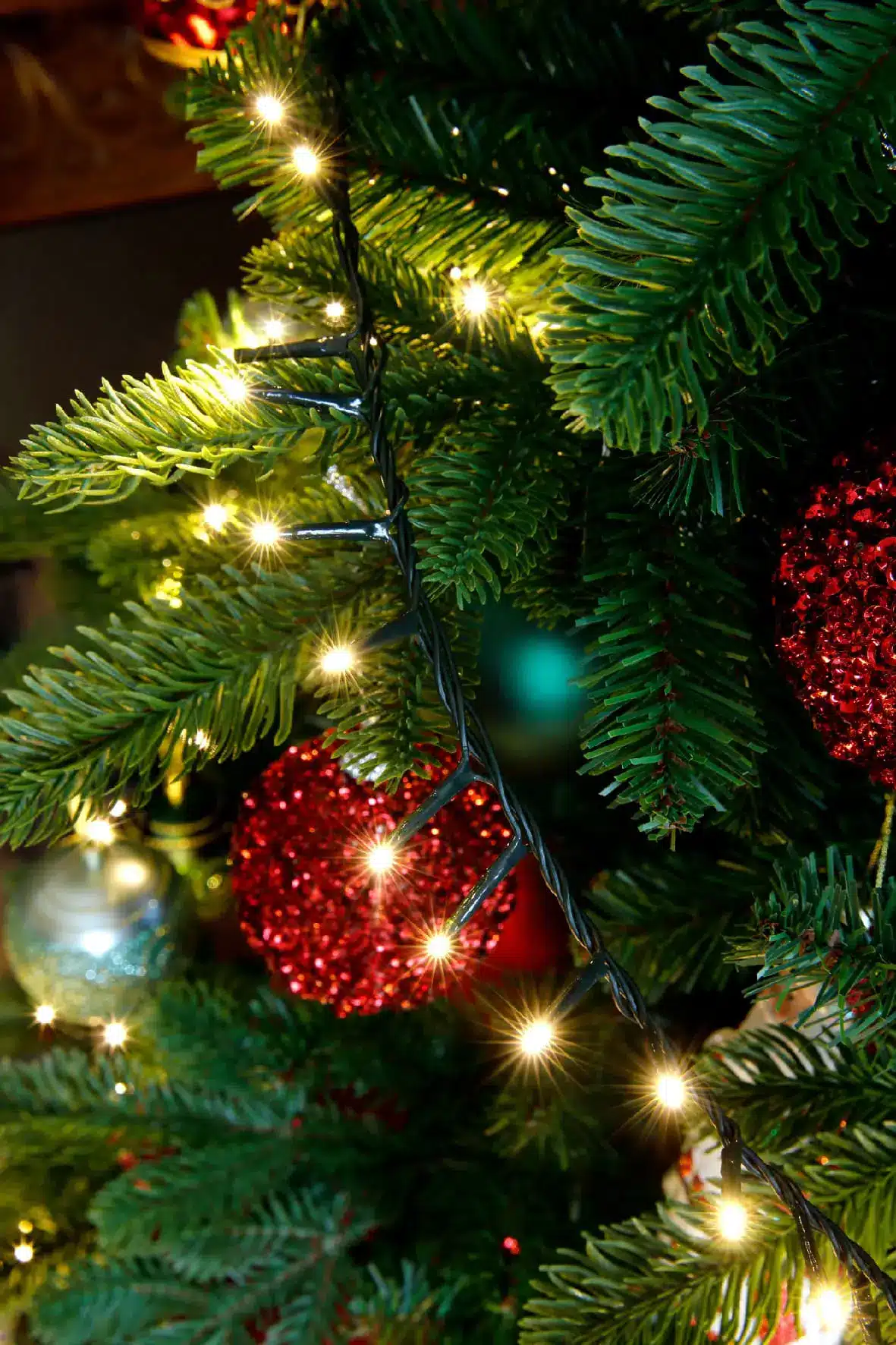 Warm White LED Compact Outdoor Christmas Tree Lights
