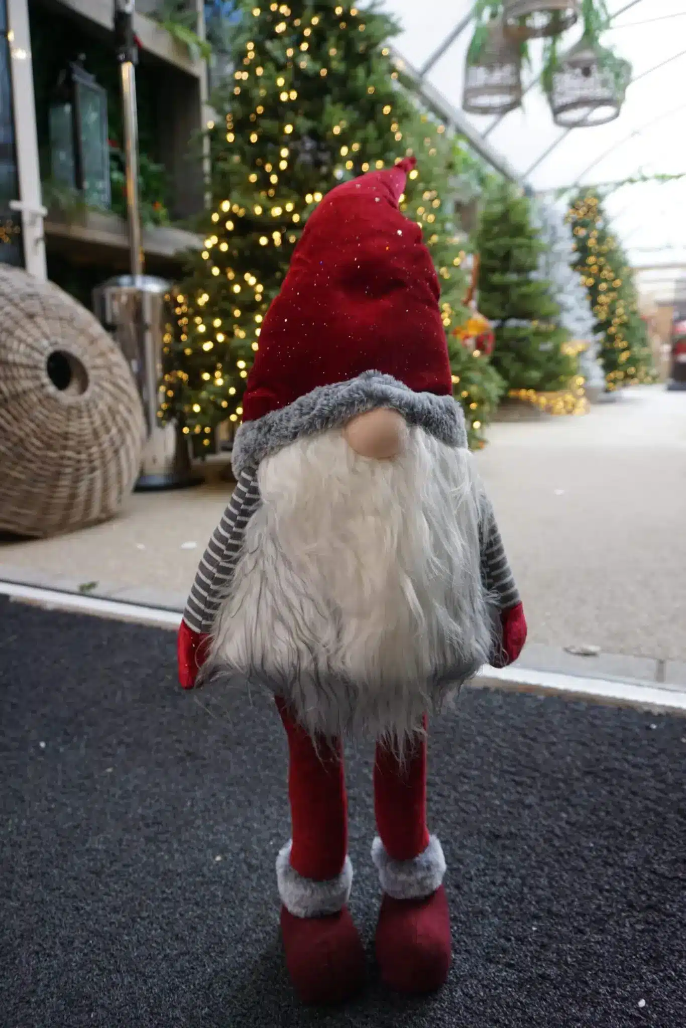 Wobbling Gnome Light Grey - Christmas Gnomes For Sale Dublin