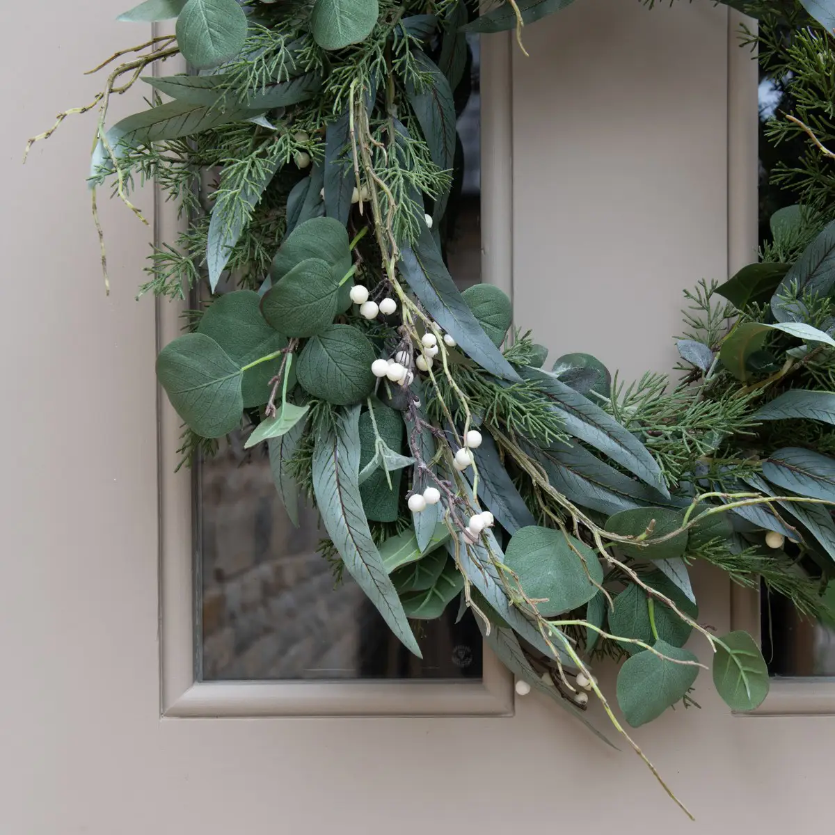 24″ Helmsley Luxury Green Foliage Wreath Christmas Wreaths for Sale Dublin