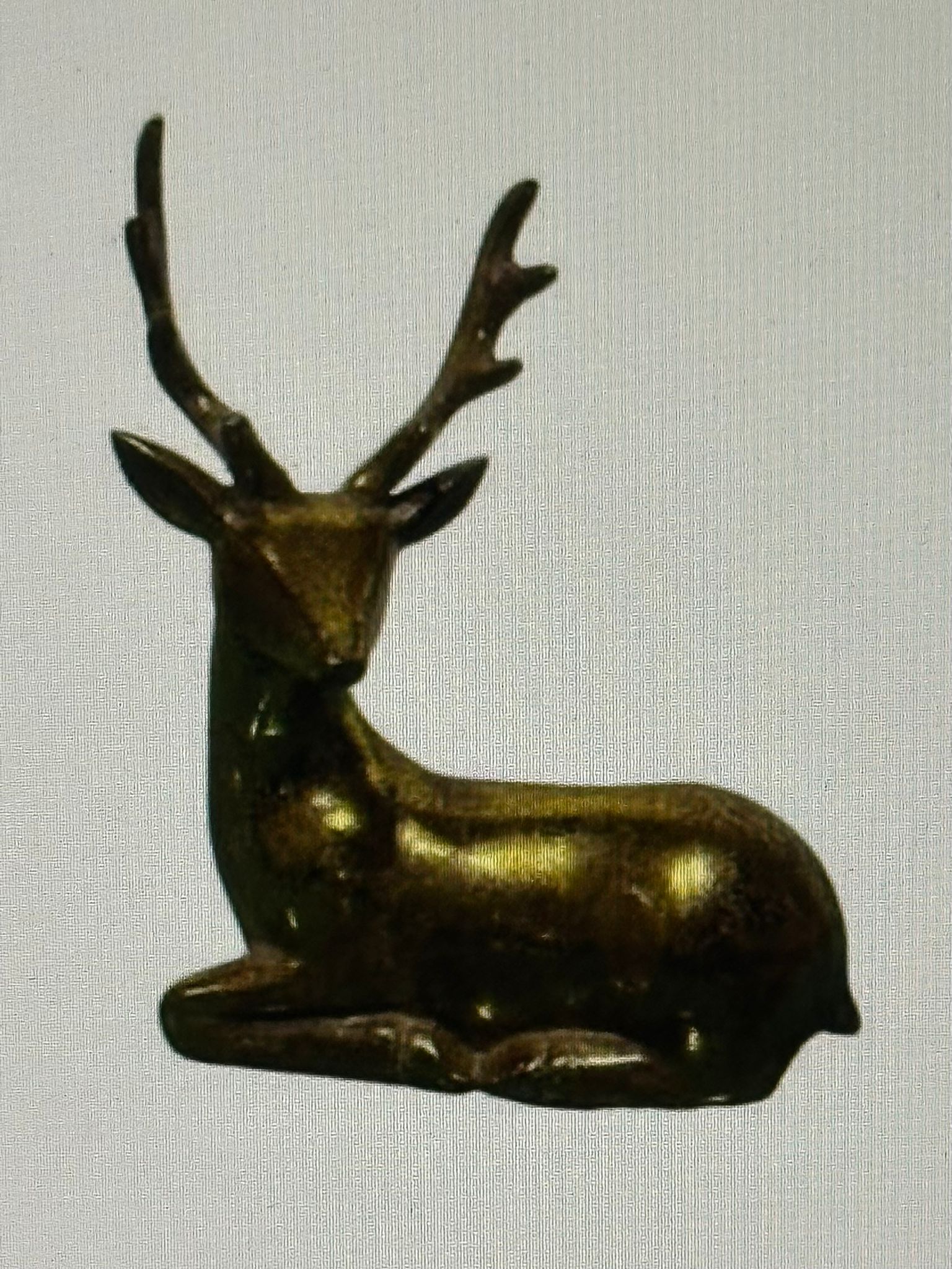 14cm Antique Gold Resin Lying Deer – Looking Left