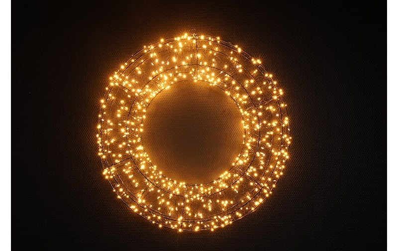 Hein L Black LED Christmas Wreath - Image 2