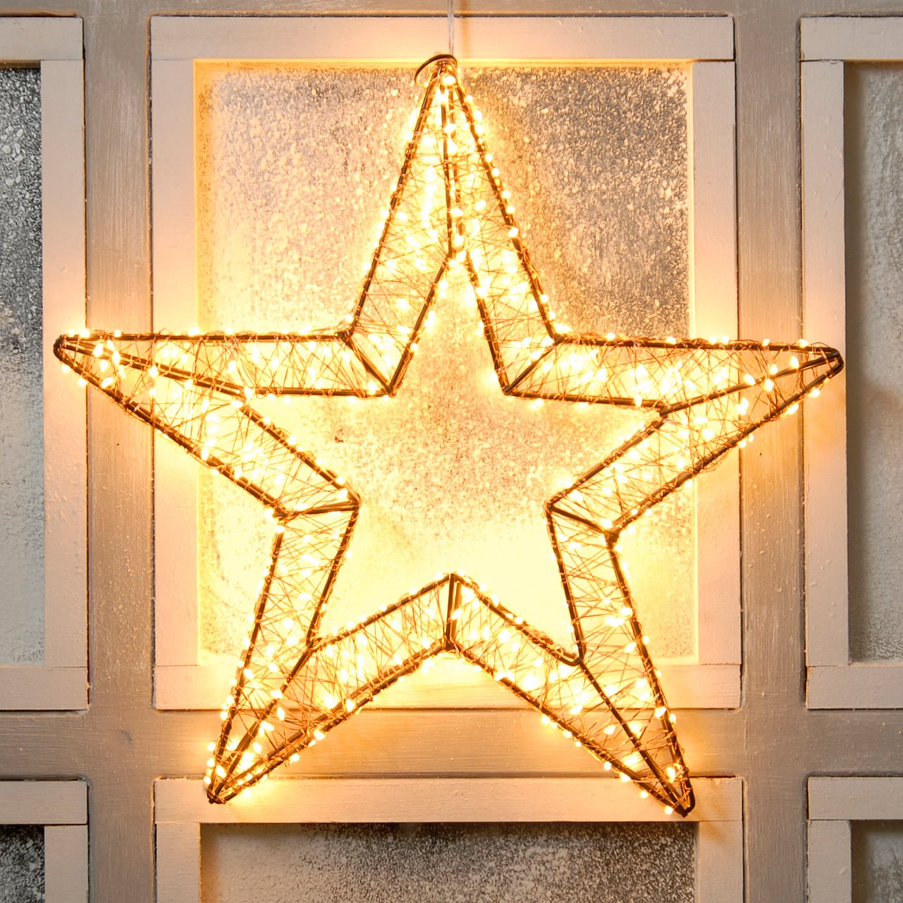 36cm Lit Dewdrop Star – Warm White