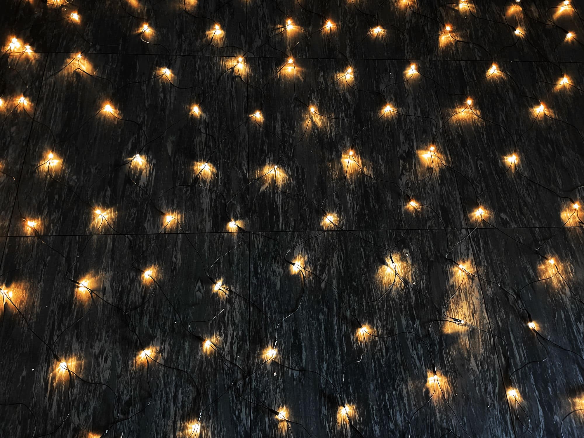 160 Warm White LED Connectable Net Lights – 3 × 2 m, Green Cable - Image 2